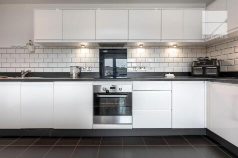 Flat 56, Furrow House_0004.jpg