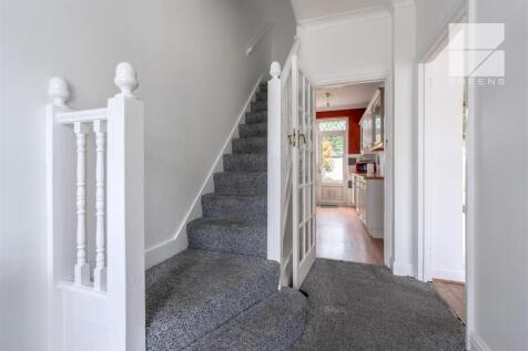 17 Greystone Gardens_0001.jpg
