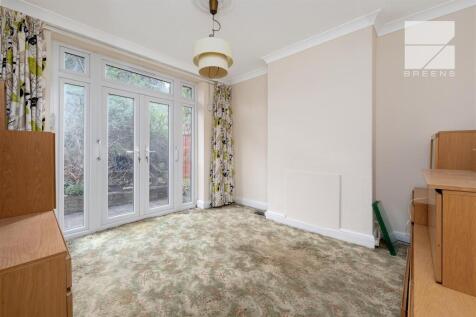 39 Beech Hall Crescent_0008.jpg