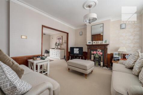 61 Brindwood Road_0035.jpg