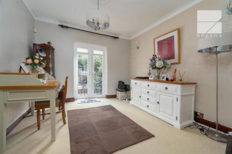61 Brindwood Road_0029.jpg