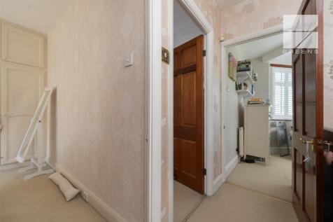 61 Brindwood Road_0006.jpg