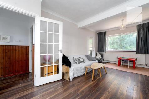 151 Cavendish Road_0001.jpg