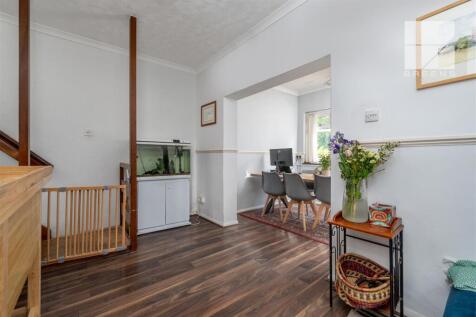 151 Cavendish Road_0009.jpg