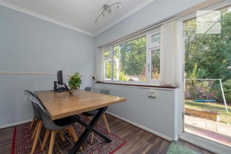 151 Cavendish Road_0011.jpg