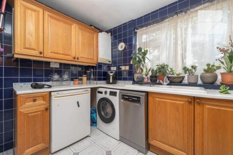 151 Cavendish Road_0017.jpg