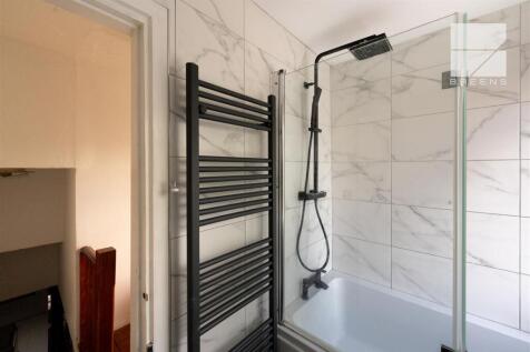 151 Cavendish Road_0022.jpg