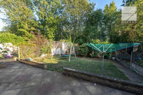 151 Cavendish Road_0034.jpg