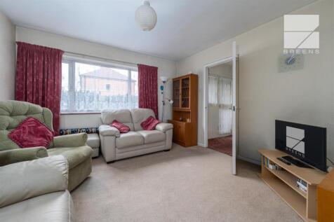 11 Cobham Road_0005.jpg