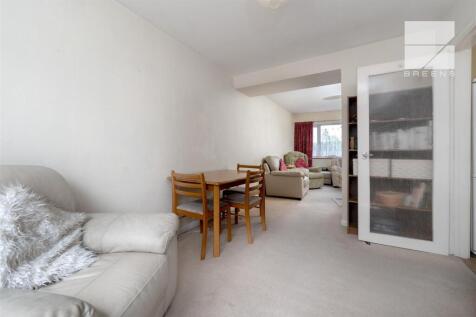11 Cobham Road_0007.jpg
