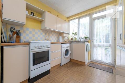 11 Cobham Road_0009.jpg