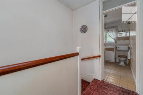 11 Cobham Road_0024.jpg