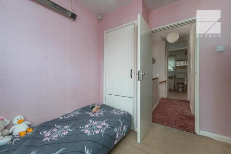 11 Cobham Road_0023.jpg