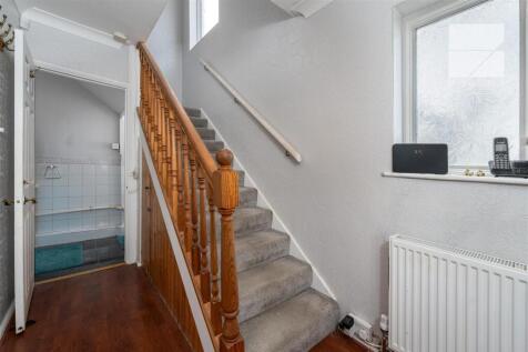 31 Ropers Avenue_0002.jpg