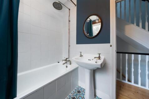 1758010447679-130-115 Cavendish Road_9.jpeg
