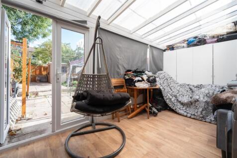 26 Leasownes Road_0016.jpg