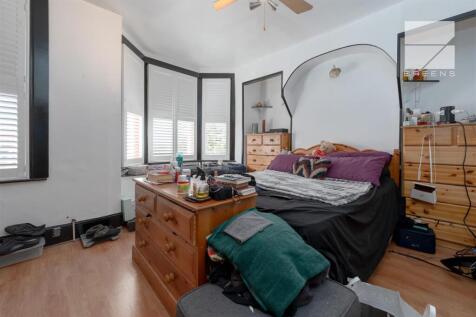 26 Leasownes Road_0034.jpg