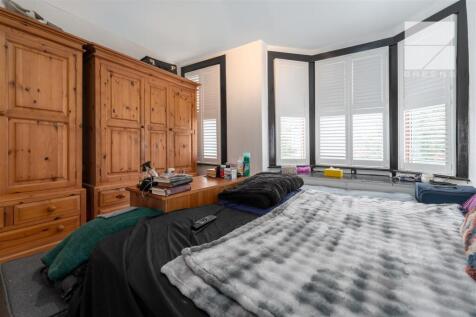 26 Leasownes Road_0037.jpg