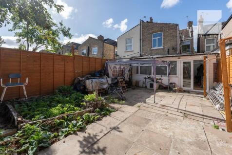26 Leasownes Road_0020.jpg