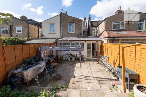 26 Leasownes Road_0022.jpg