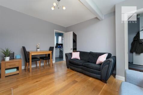 17 Manor Farm Drive_0016.jpg