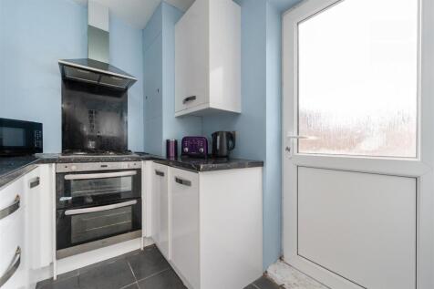 17 Manor Farm Drive_0021.jpg