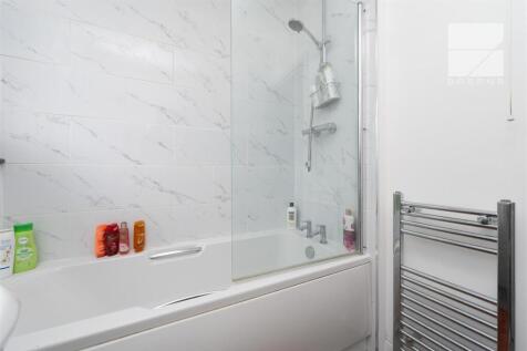 17 Manor Farm Drive_0013.jpg