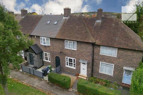 17 Manor Farm Drive_0036.jpg