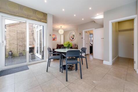 21 Nightingale Avenue_0009.jpg