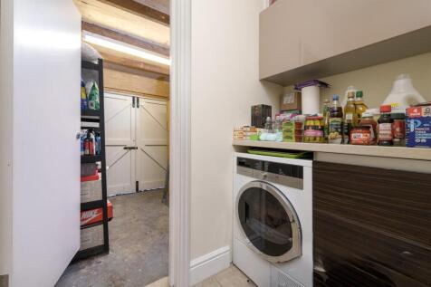 21 Nightingale Avenue_0016.jpg