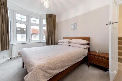 21 Nightingale Avenue_0023.jpg