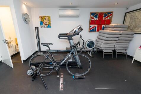 21 Nightingale Avenue_0047.jpg