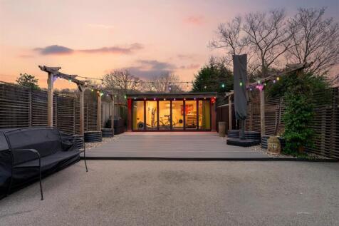 21 Nightingale Avenue_0055.jpg