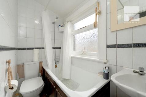 8 Connaught Road_0011.jpg