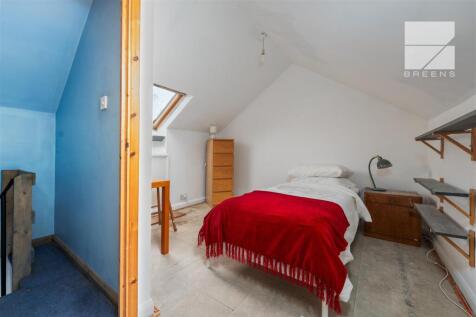 8 Connaught Road_0016.jpg