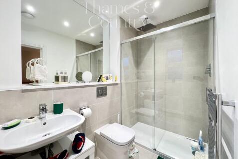 Ensuite bedroom two