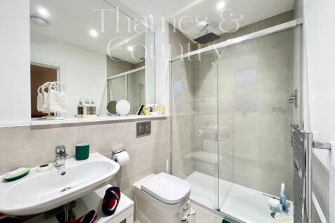 Ensuite bedroom two