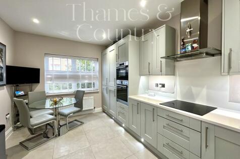 Kitchen breakfast room