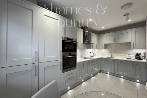 Kitchen breakfast room