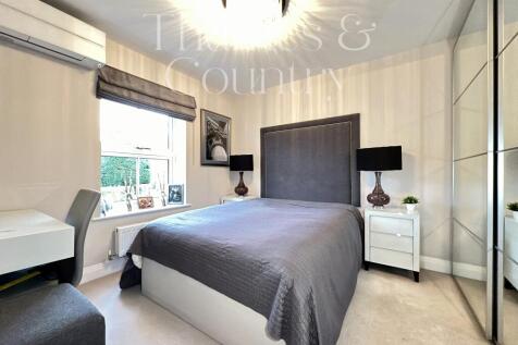 Double Bedroom 3