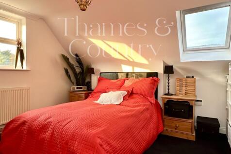 Top Floor Primary bedroom