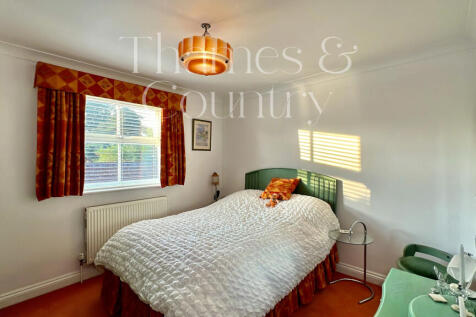 Double Bedroom 4