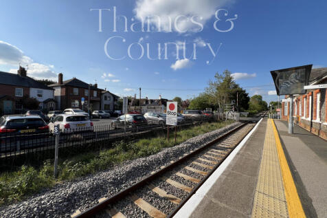 TRAIN STOP BOURNE END BOUND