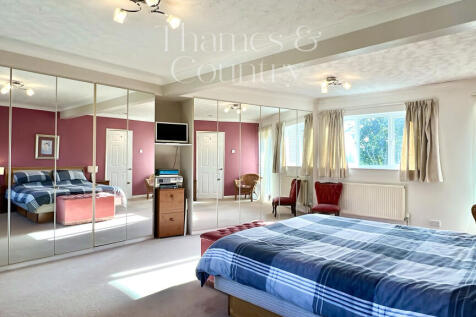 principal Bedroom (Bedroom1)