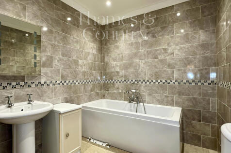 Annex bathroom