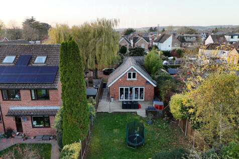 dji_fly_20251117_160652_0042_1763397251393_photo.j