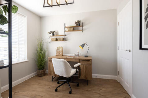 Study in the Culver 4 bedroom home