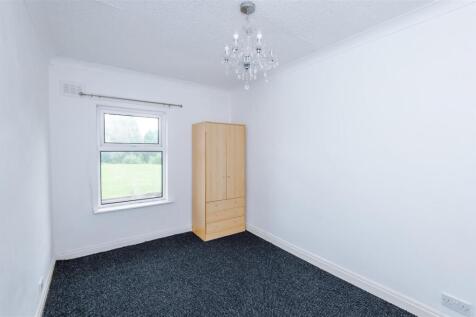 125MapleCrescent-JPT-30.jpg