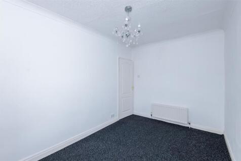 125MapleCrescent-JPT-32.jpg