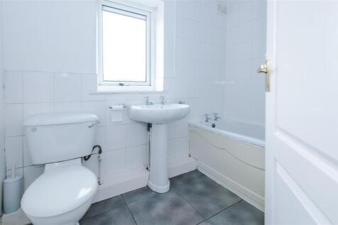 125MapleCrescent-JPT-39.jpg